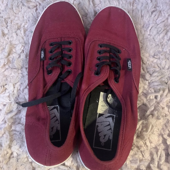 Women’s VANS used Burgundy size 7 ! - Picture 4 of 4